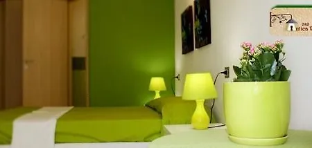 Onlyrooms Ii - Old Town & Typical Food Guest house